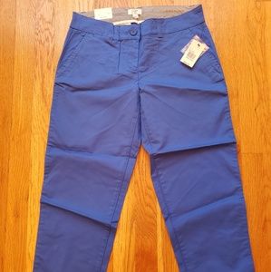 NWT Size 2 Blue Crown and Ivy Capri Pants